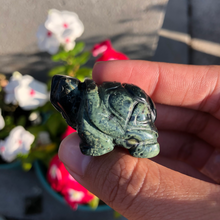 Load image into Gallery viewer, Medium Turtle Crystal Carving
